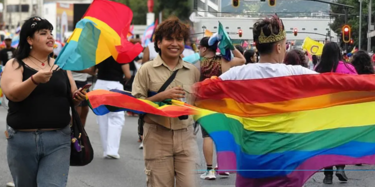 Marcha del Orgullo - CLAVE NOTICIA Marcha Del Orgullo En Monterrey: Color, Música Y