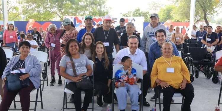 aparatos funcionales DIF MTY - CLAVE NOTICIA aparatos-funcionales-DIF-Monterrey-personas-con-discapacidad-adultos-mayores-inclusion-municipal