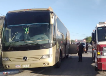 conato-de-incendio-camión-de-pasajeros-Carretera-Nacional-Protección-Civil-Allende