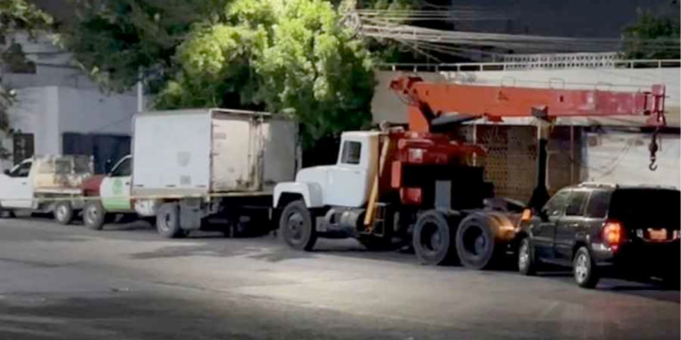 - CLAVE NOTICIA Se observa en la foto el accidente donde el Automovilista muere en Santa Catarina