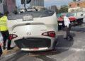 Choque y volcadura en el Centro del Monterrey
